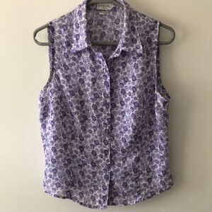 Guess Sleeveless blouse size XL gently Used